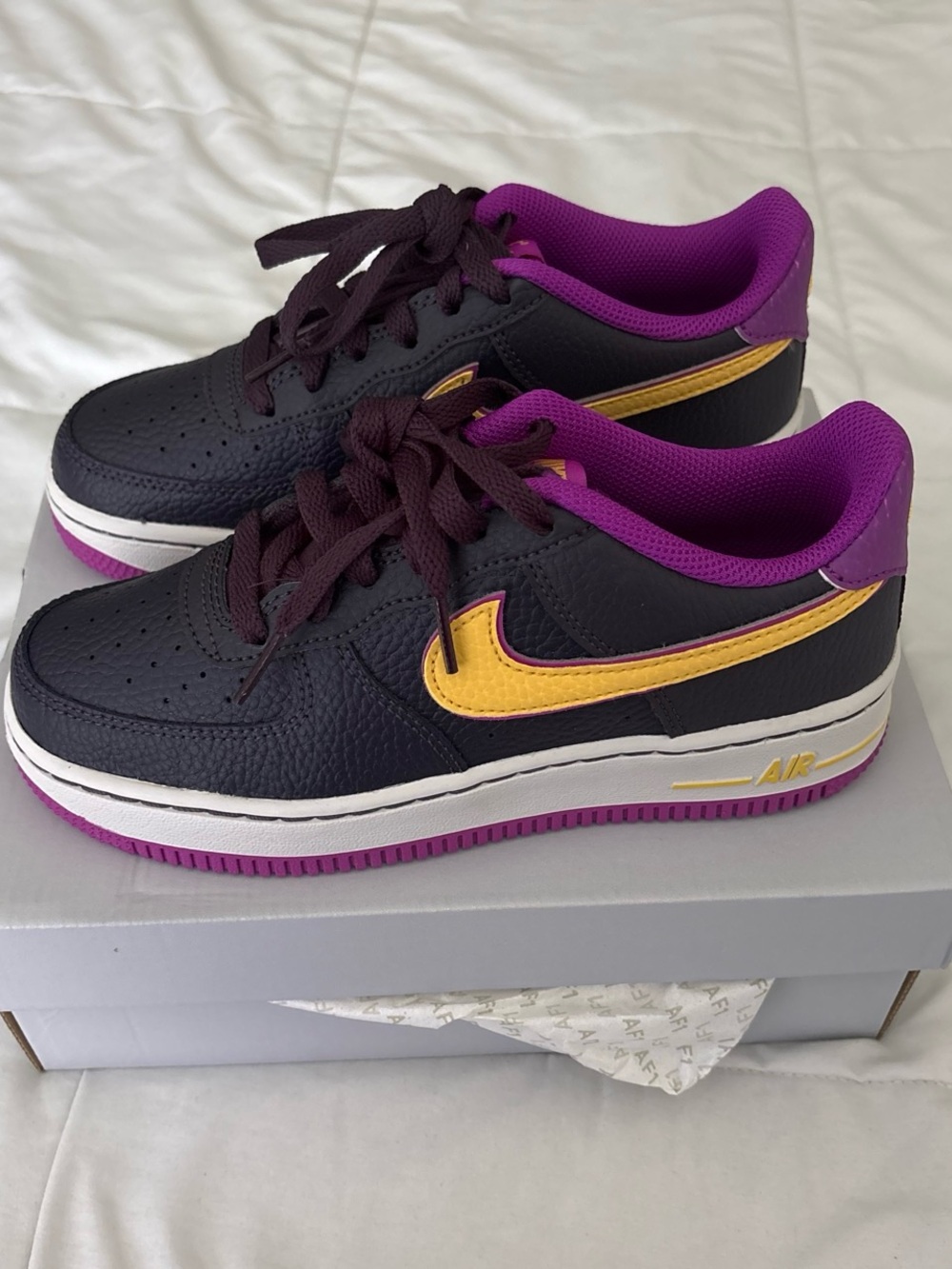 NIKE AIR FORCE 1 GS 'LAKERS ALTERNATE'